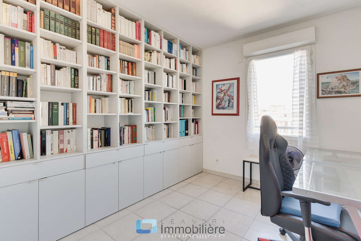Appartement à MARSEILLE-10E