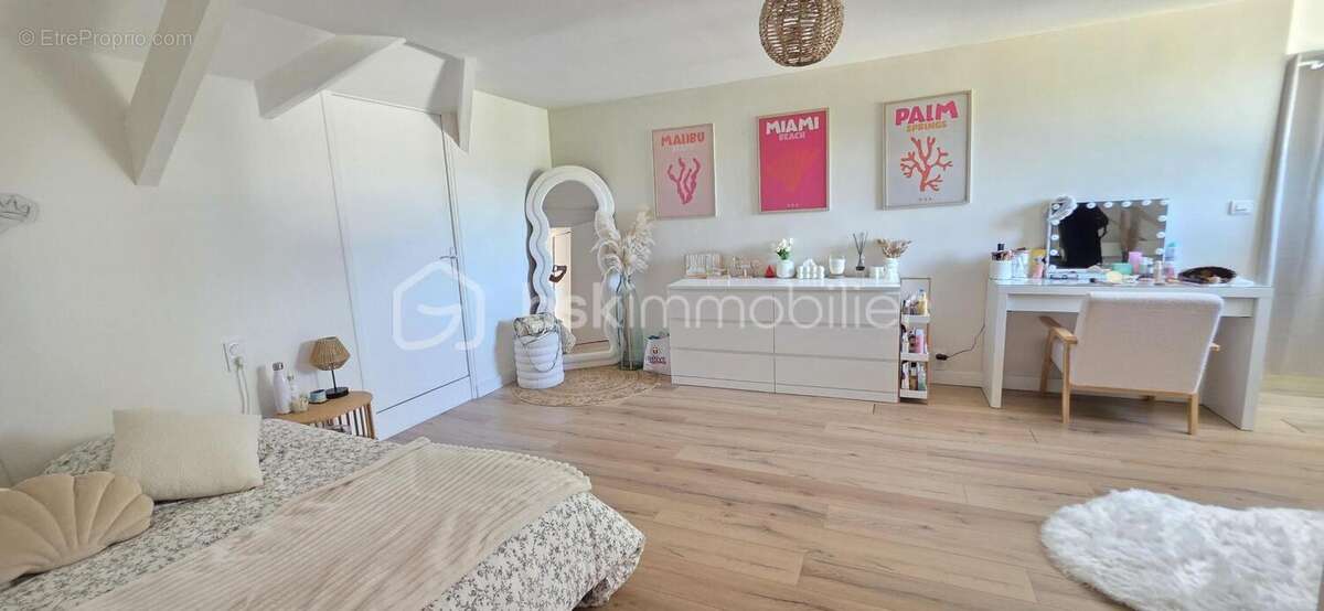 Maison à SAINT-BARTHELEMY-D&#039;ANJOU