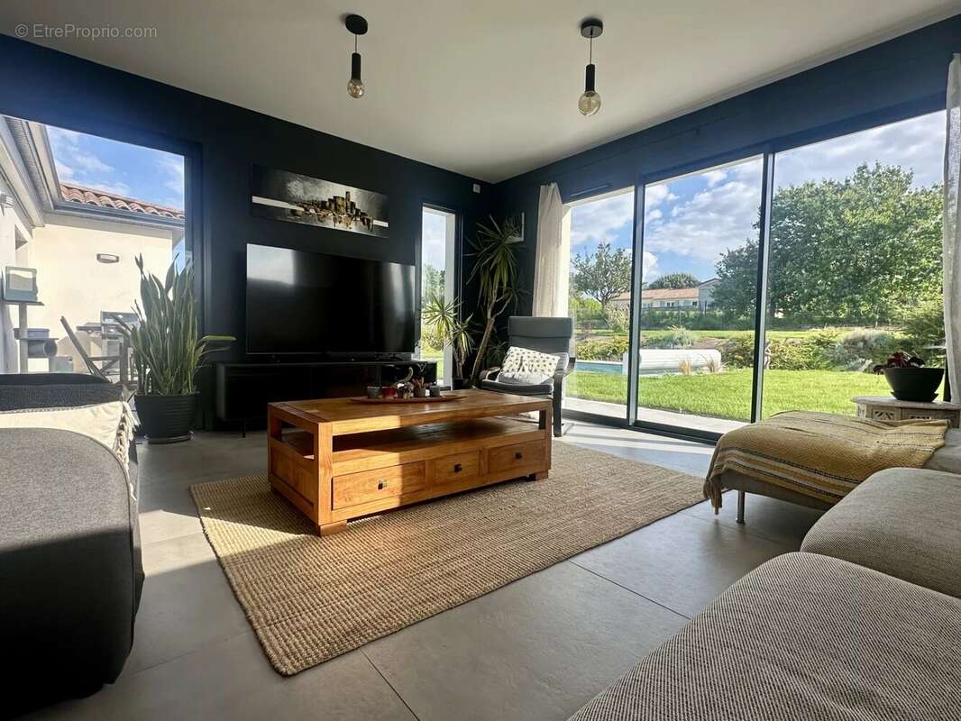 Maison à LAPEYROUSE-FOSSAT