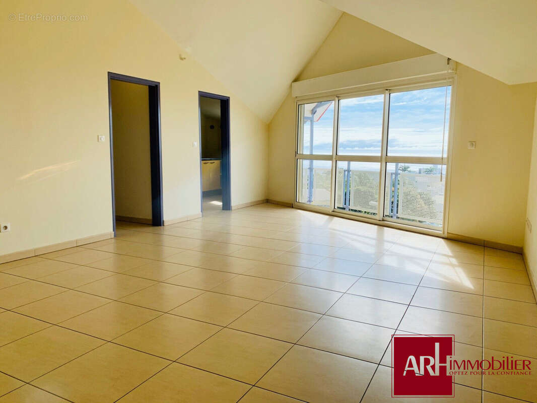 Appartement à SAINT-DENIS