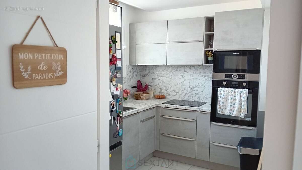 Secteur Foncillon, Appartement rénové de 54 m² deux chambres - photo 13