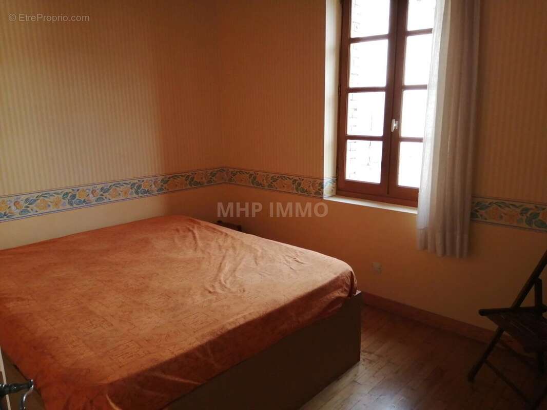 Appartement à CASTELNAU-DE-MONTMIRAL