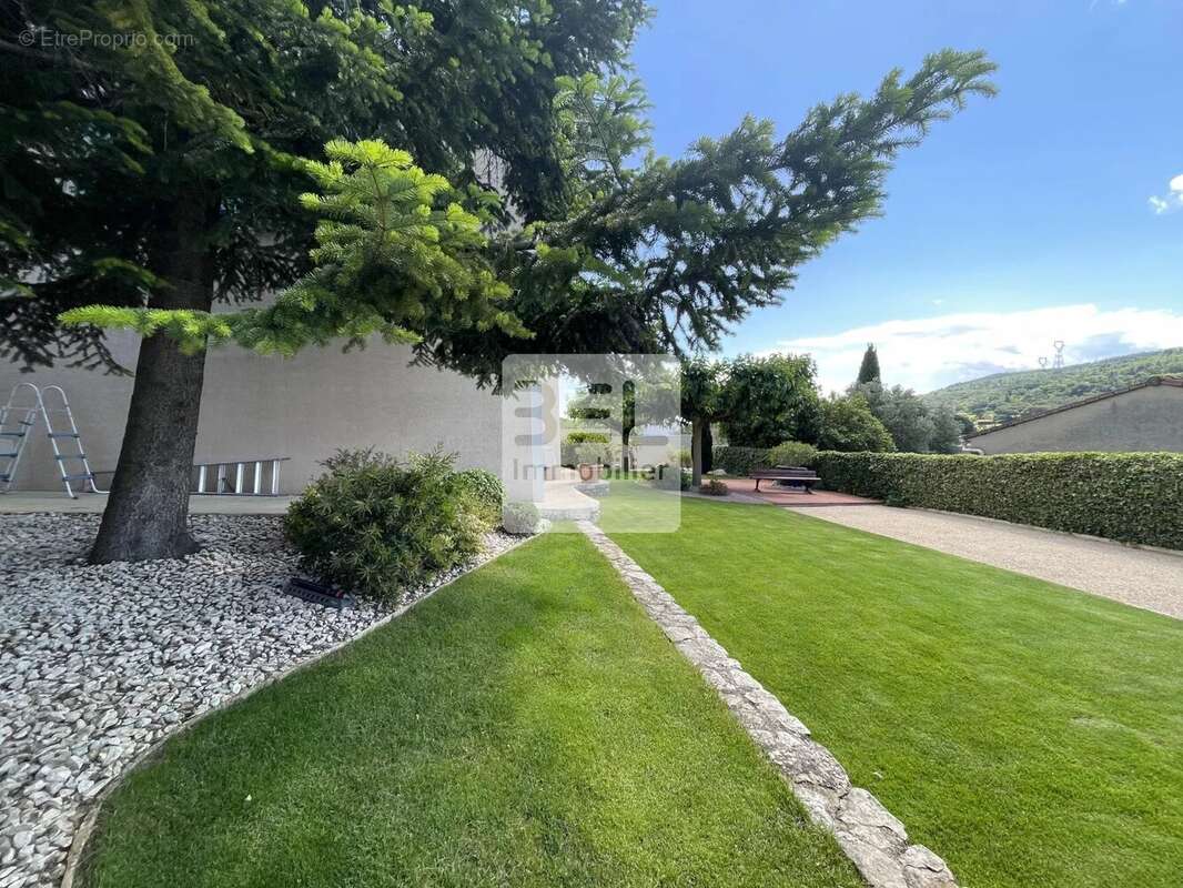 Maison à BAGNOLS-SUR-CEZE