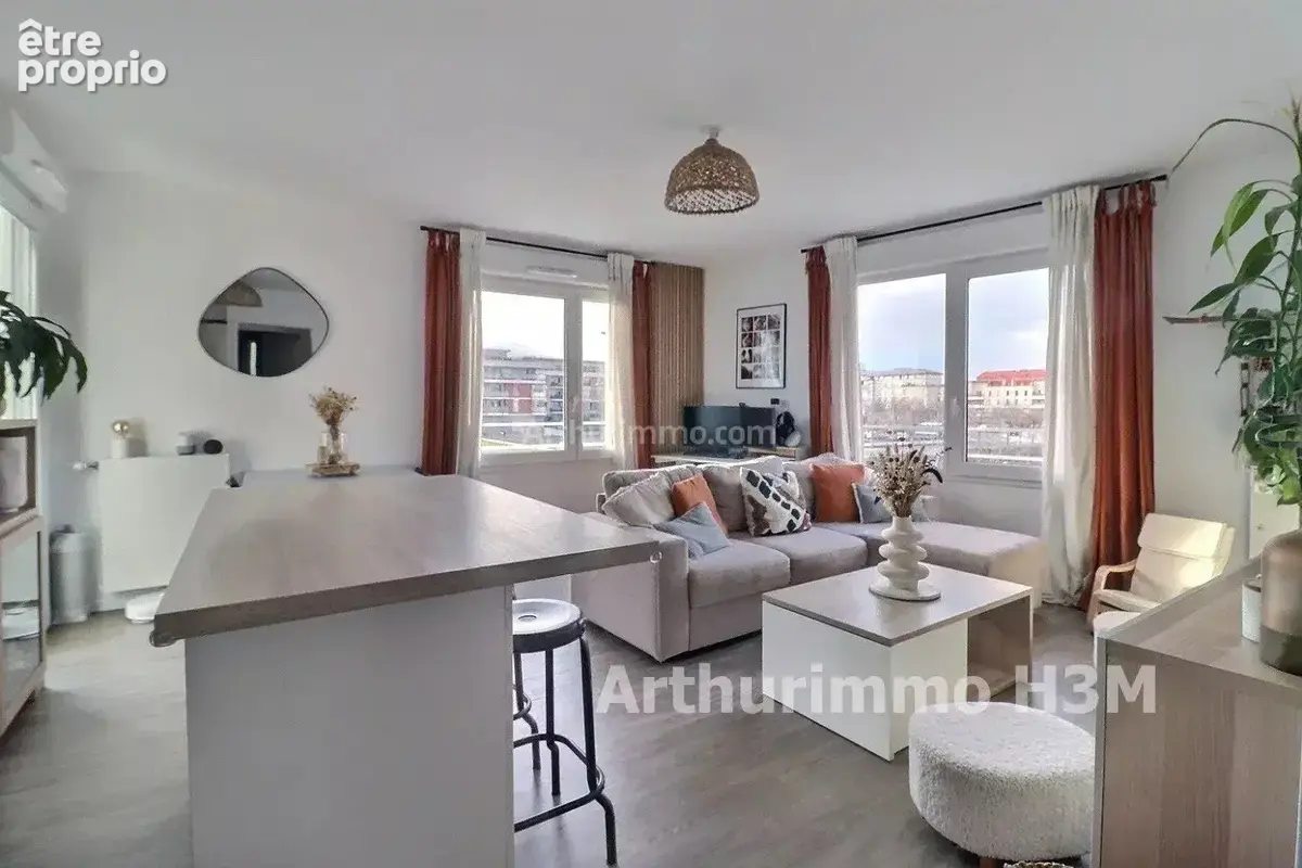 Photo Appartement à Saint-Ouen-L'aumone au prix de 229 000€