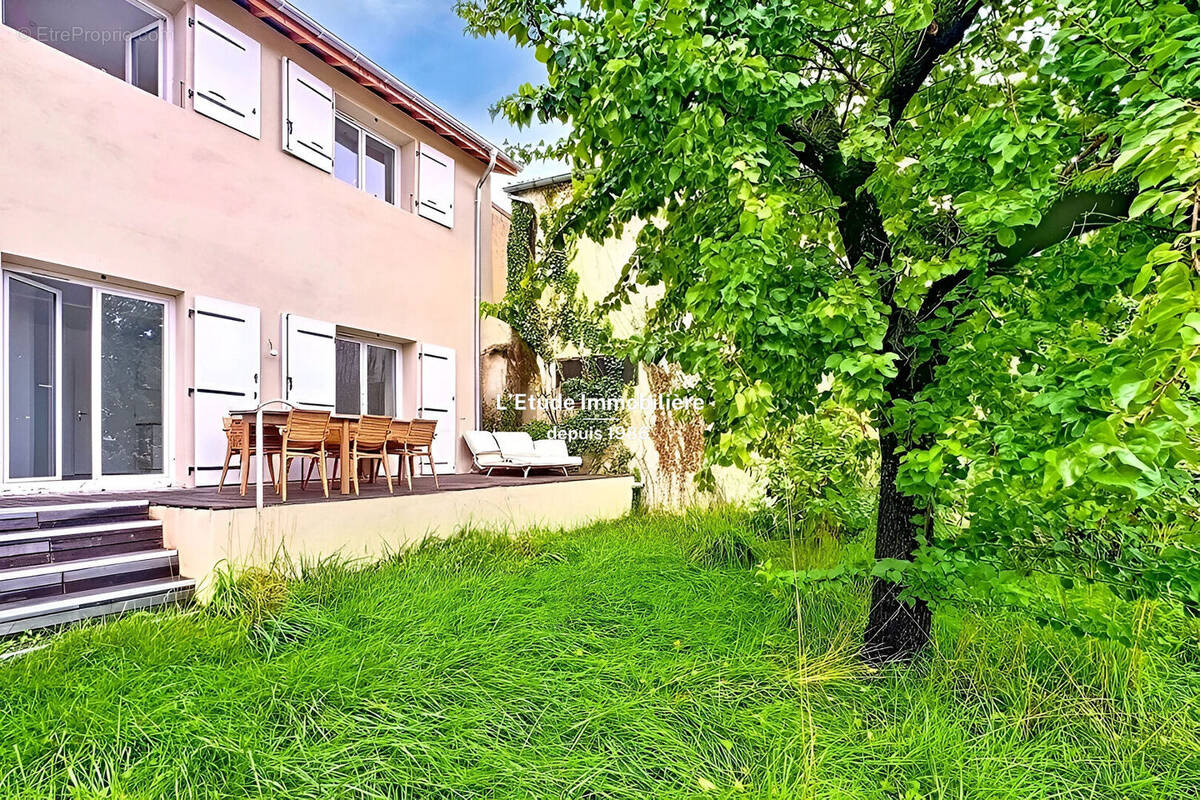 Maison à FONTAINES-SUR-SAONE