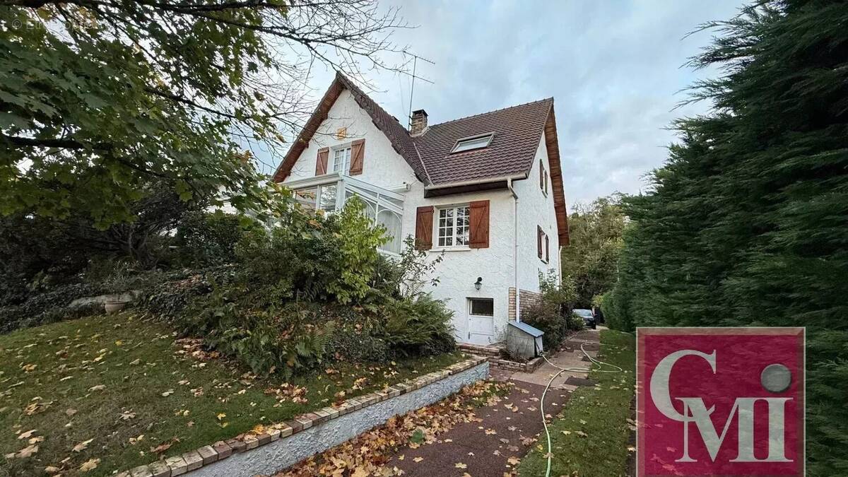 Maison à BREUX-JOUY