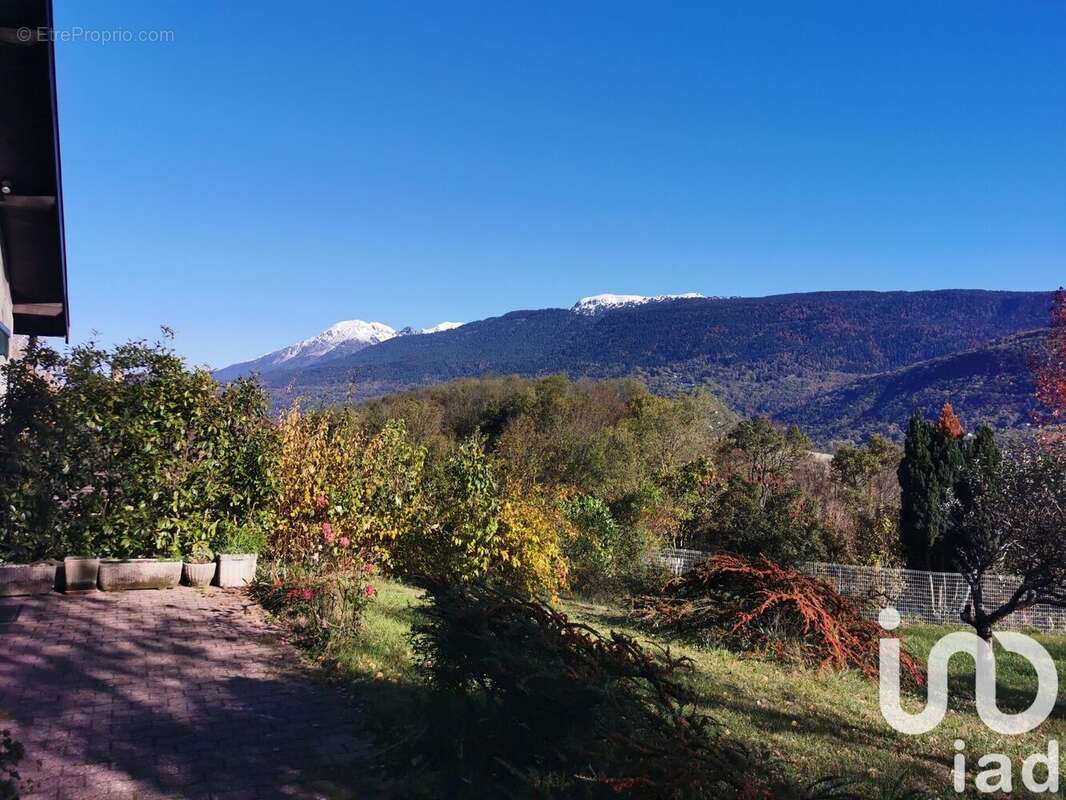 Photo 2 - Maison à BRIE-ET-ANGONNES