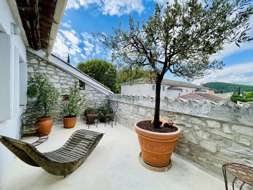 Maison à VAISON-LA-ROMAINE