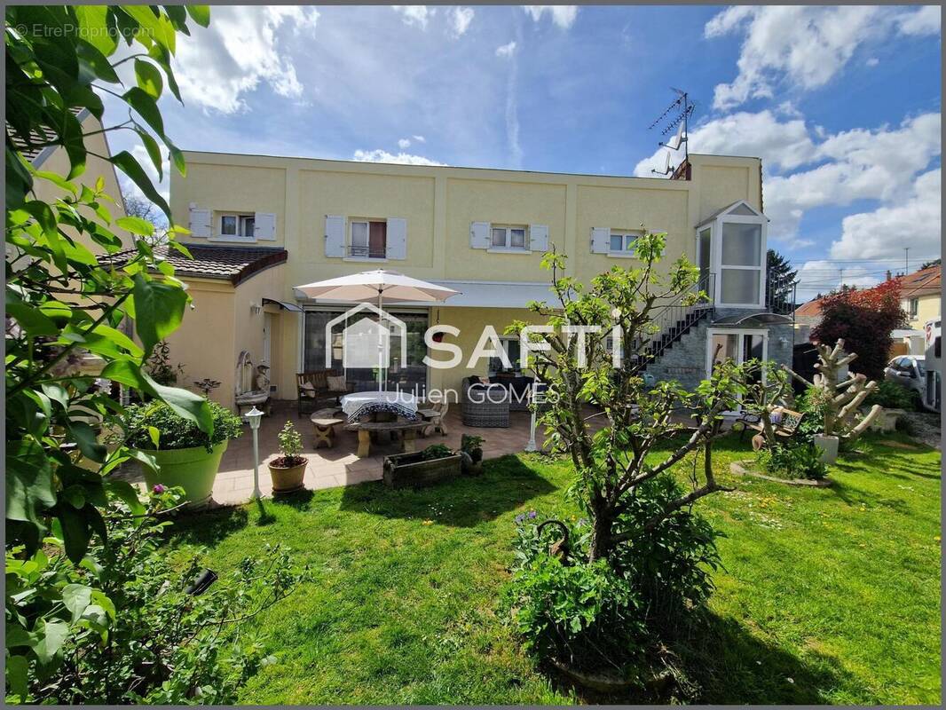 Photo 1 - Maison à MITRY-MORY