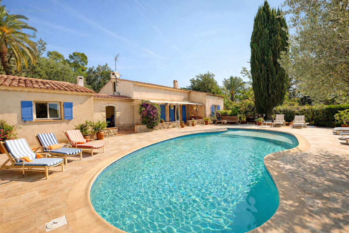Maison à LORGUES