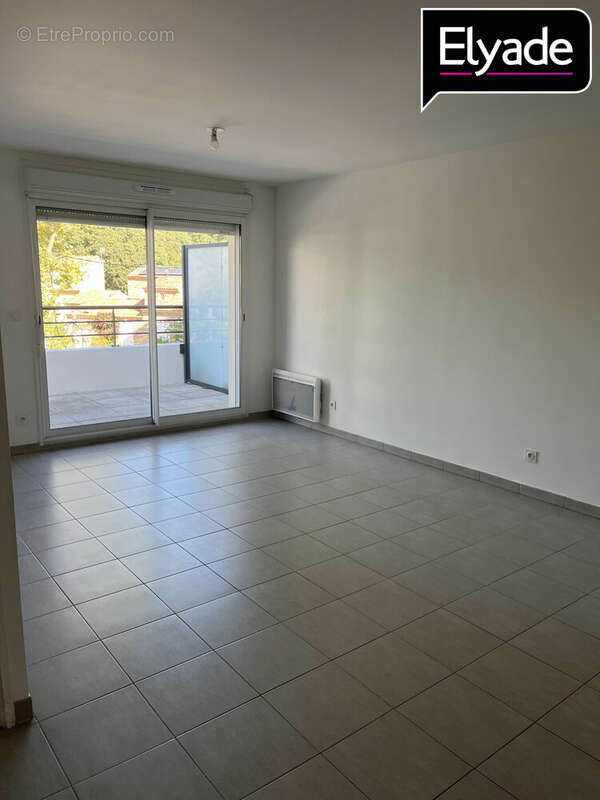 Appartement à MARSEILLE-11E