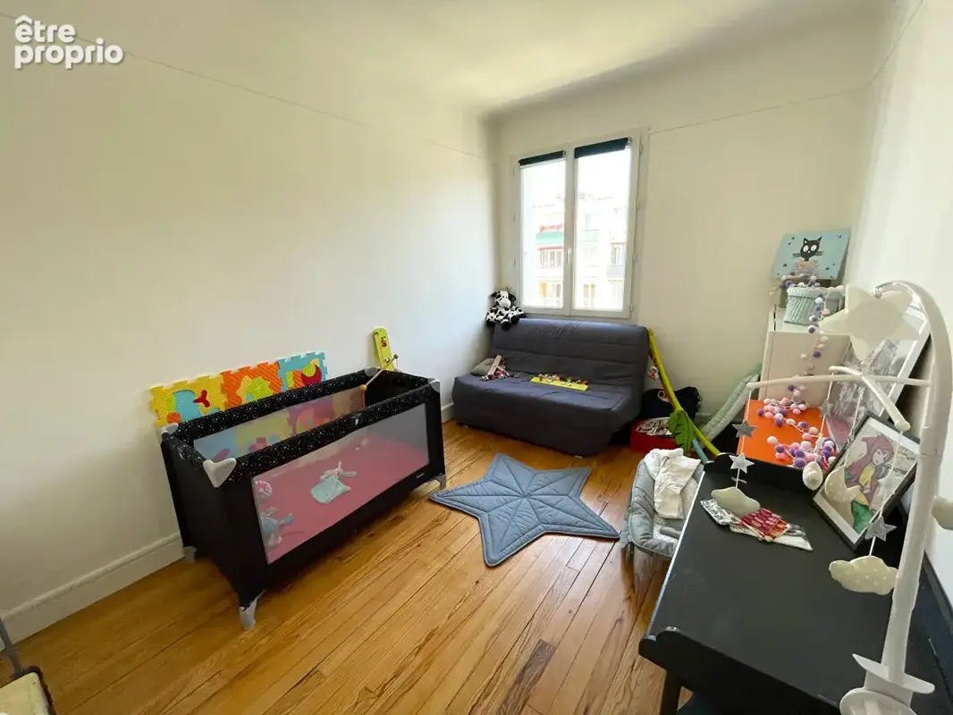 Saint roch - balcon - parking - 3 chambres - photo 8
