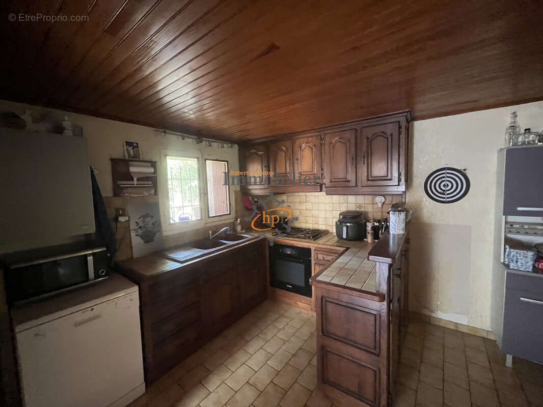 Vente maison de campagne sur terrain de 1ha 2768ca - photo 4