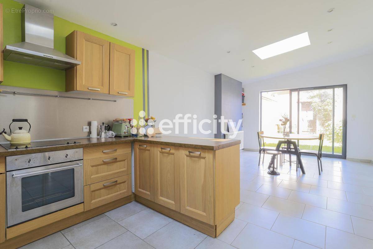 Maison à WAMBRECHIES