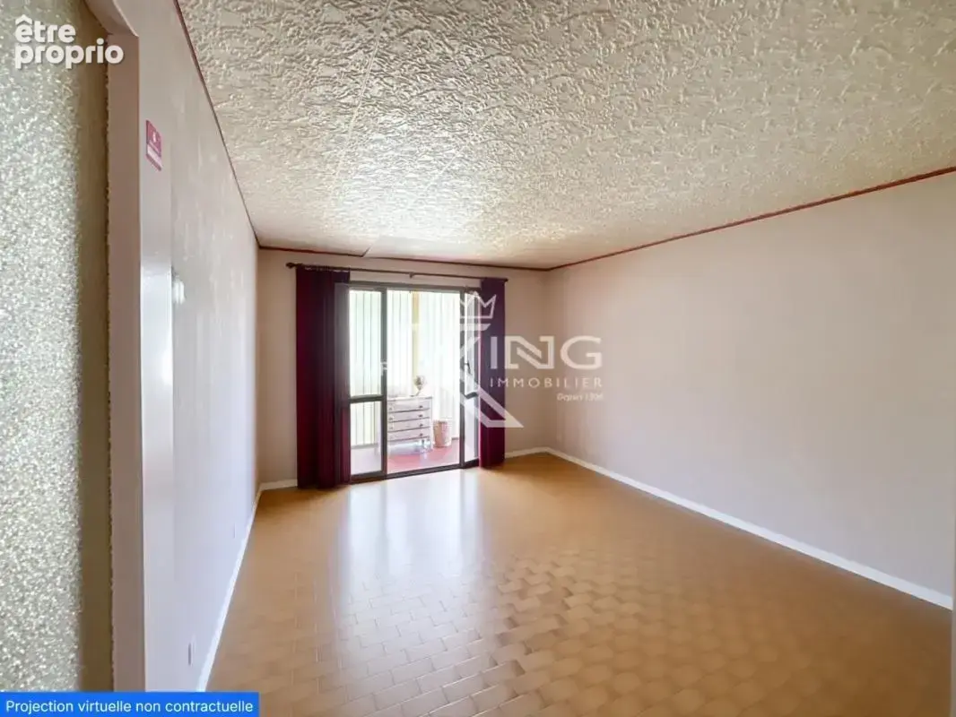 FREJUS - Quartier Hôpital - Appartement 32 m² - photo 2