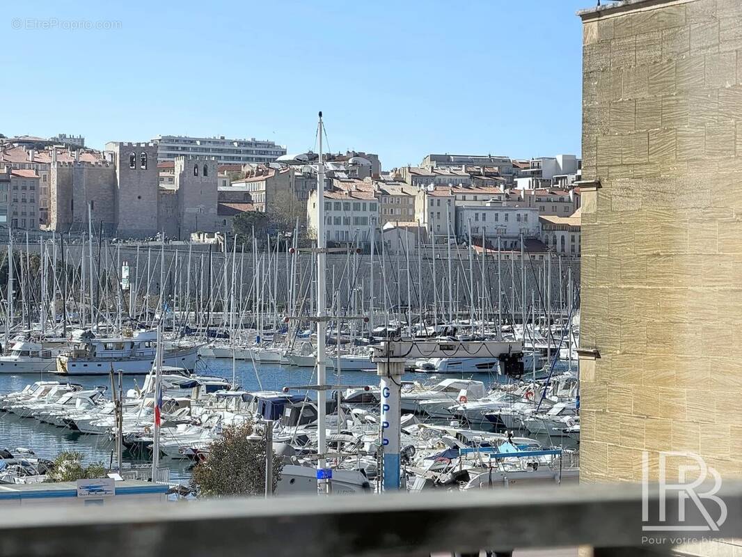 Appartement à MARSEILLE-2E