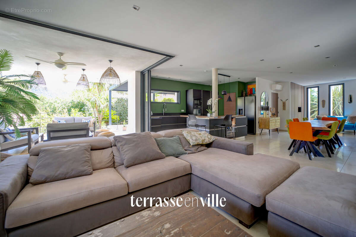 Gémenos - village a pied - villa d'architecte t5 185m2 - dépendance - calme - 1 090 000 € - photo 14