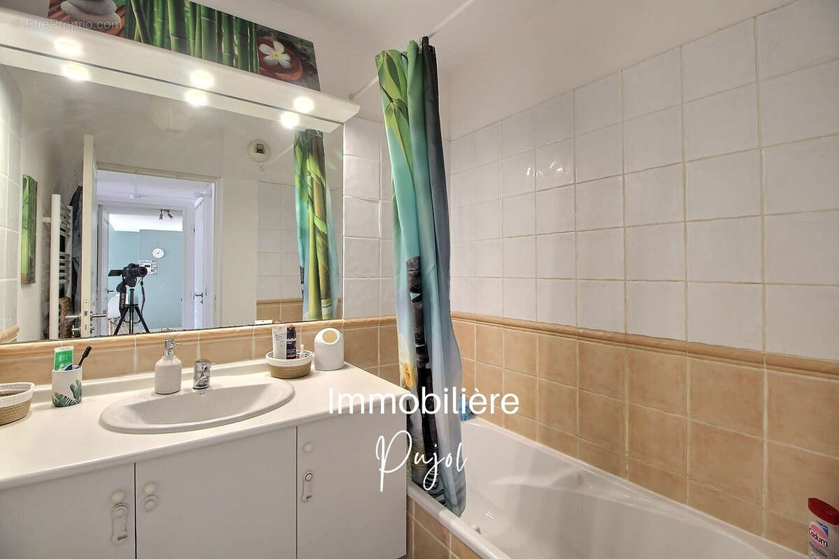 Appartement à MARSEILLE-9E