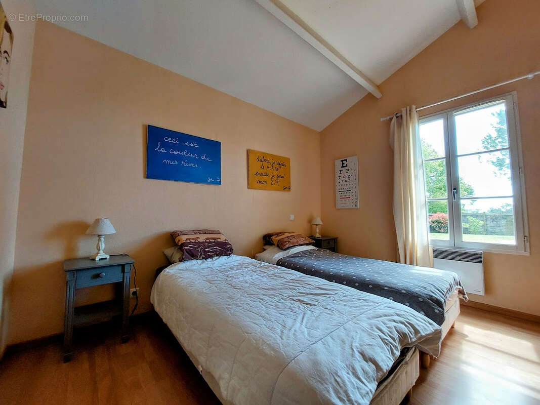 Maison à L&#039;AIGUILLON-SUR-VIE