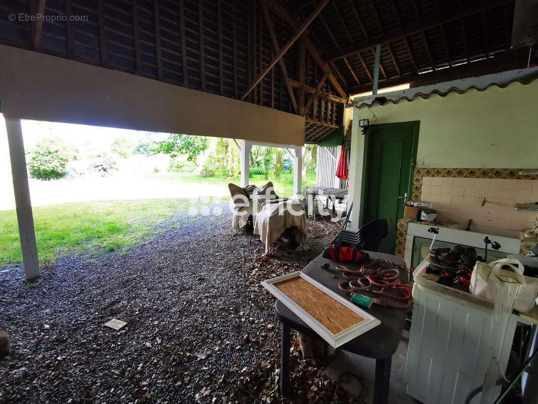 Maison 112 m² à Landelles-Et-Coupigny  - photo 35