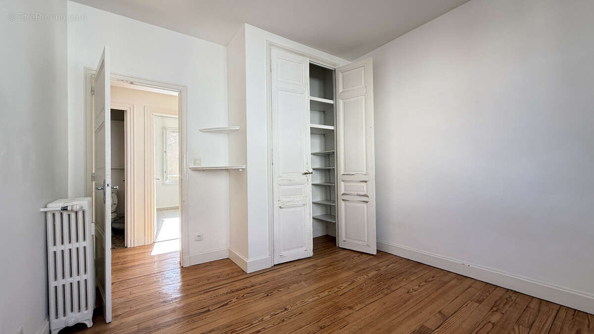 Appartement T4 lumineux centre-ville Clermont-Ferrand - photo 9