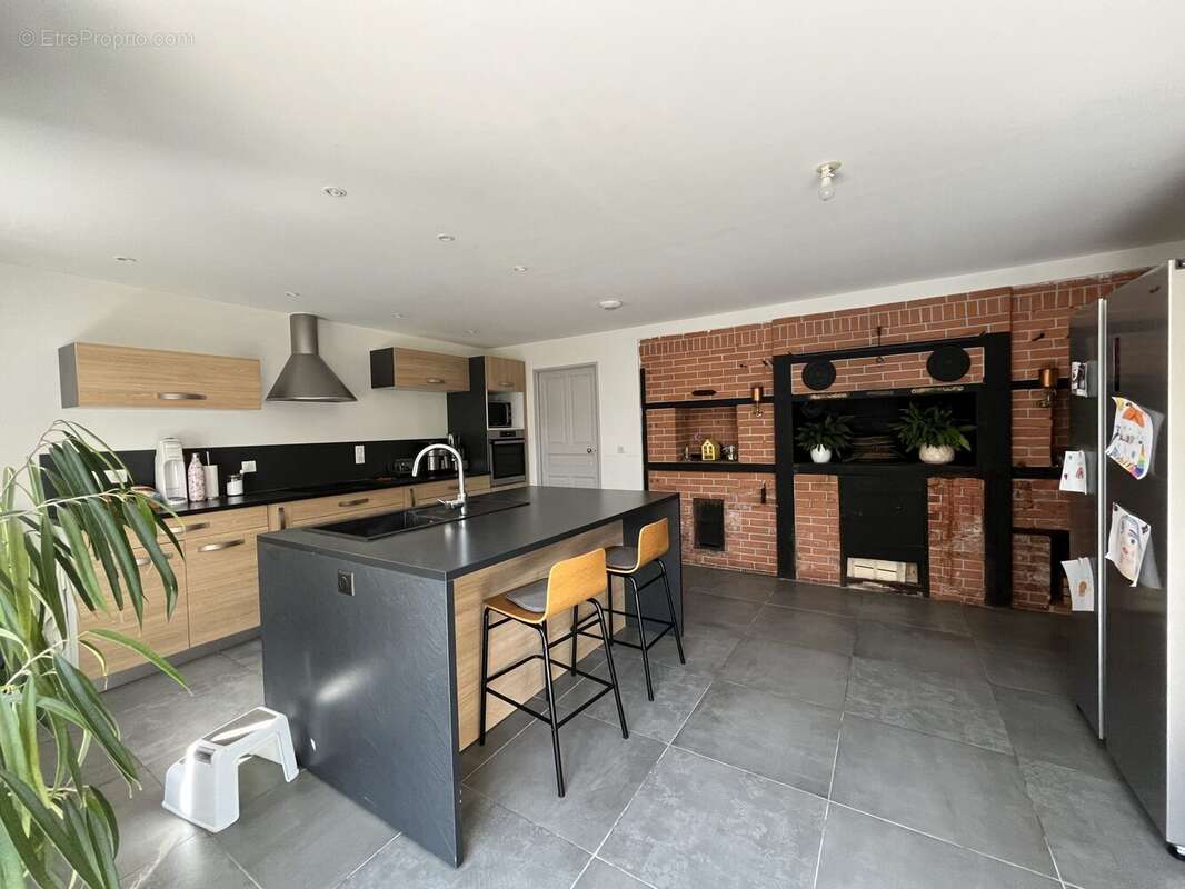Maison 191 m² à Lorcieres  - photo 2