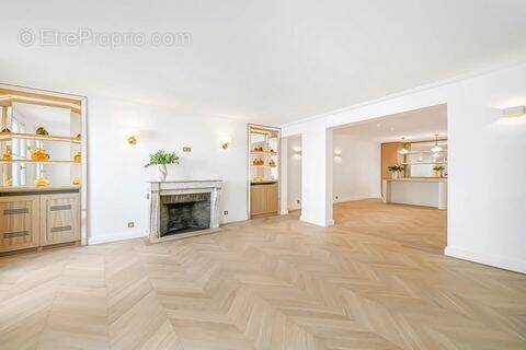 Appartement à PARIS-6E