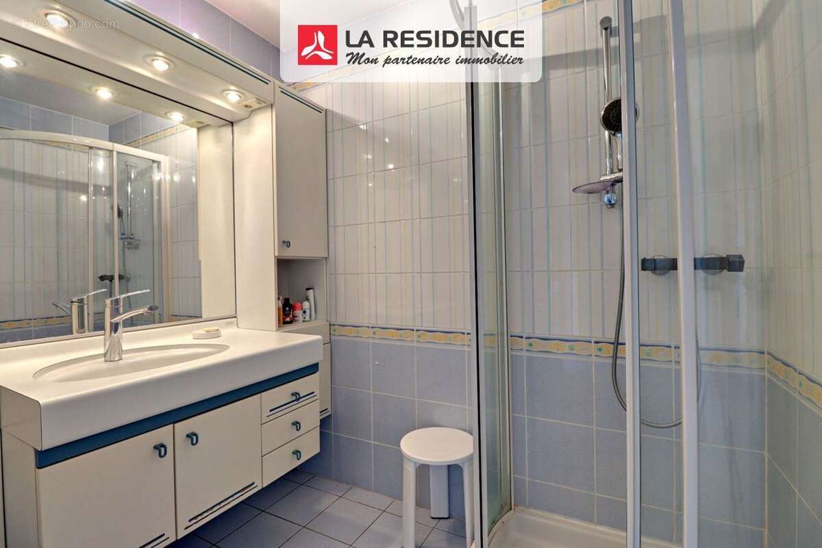 Appartement 70 m² à Frejus  - photo 9