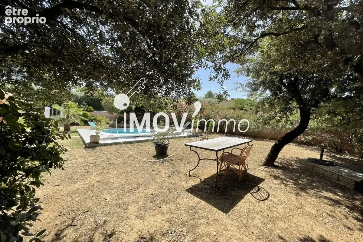 Maison 94 m² à Uzes  - photo 6