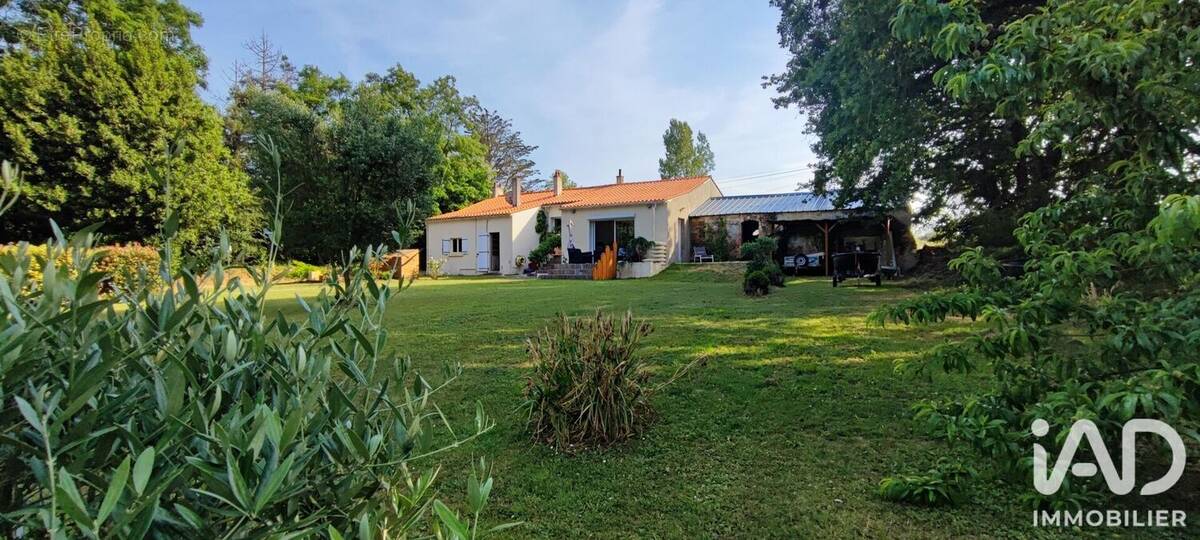 Photo 1 - Maison à L'AIGUILLON-SUR-VIE