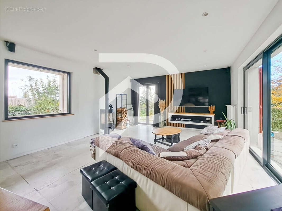 Maison à SAVIGNIES