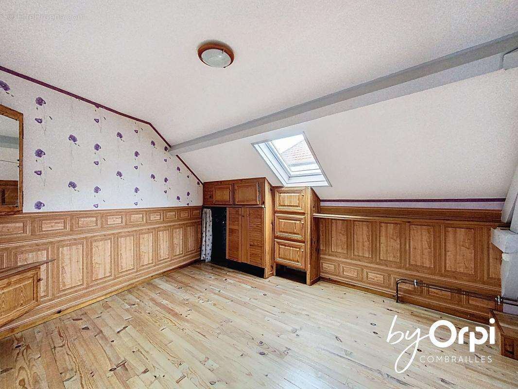 Maison à SAINT-ELOY-LES-MINES