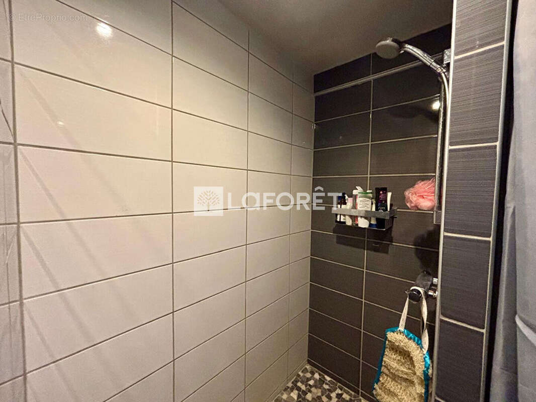 Appartement à MARSEILLE-2E