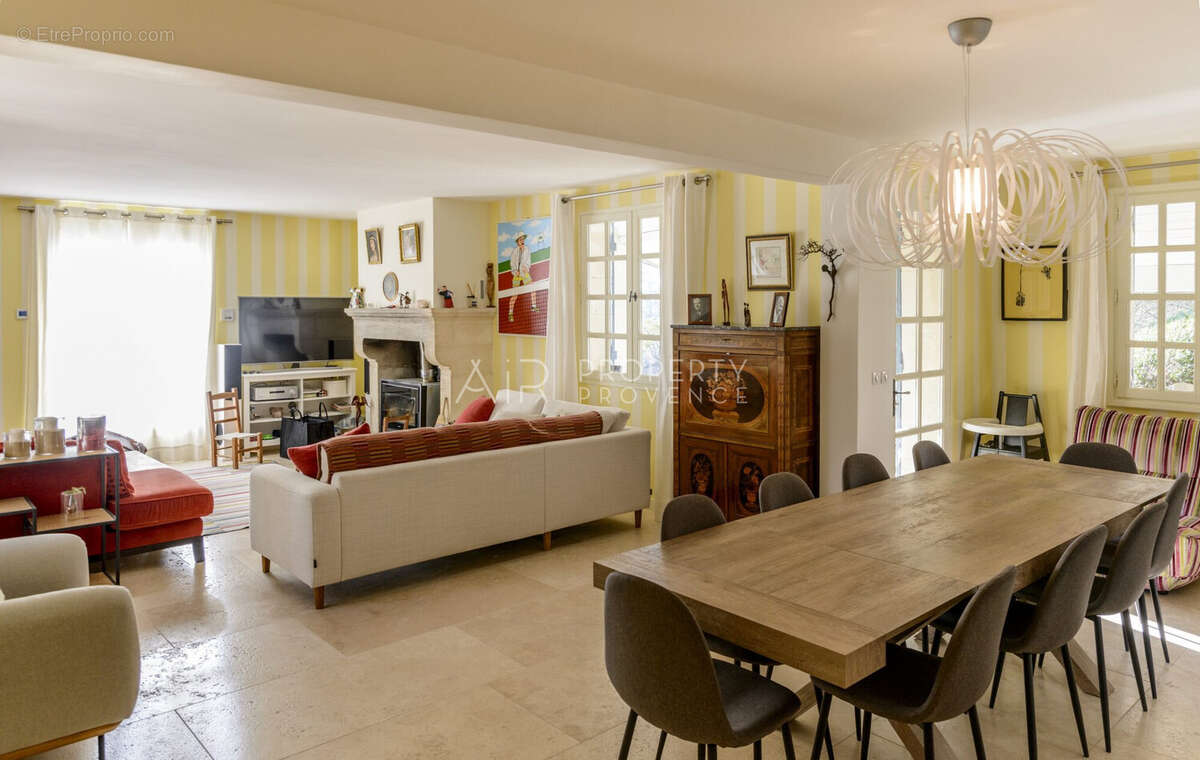 AIR Property Provence - Maison à MERINDOL