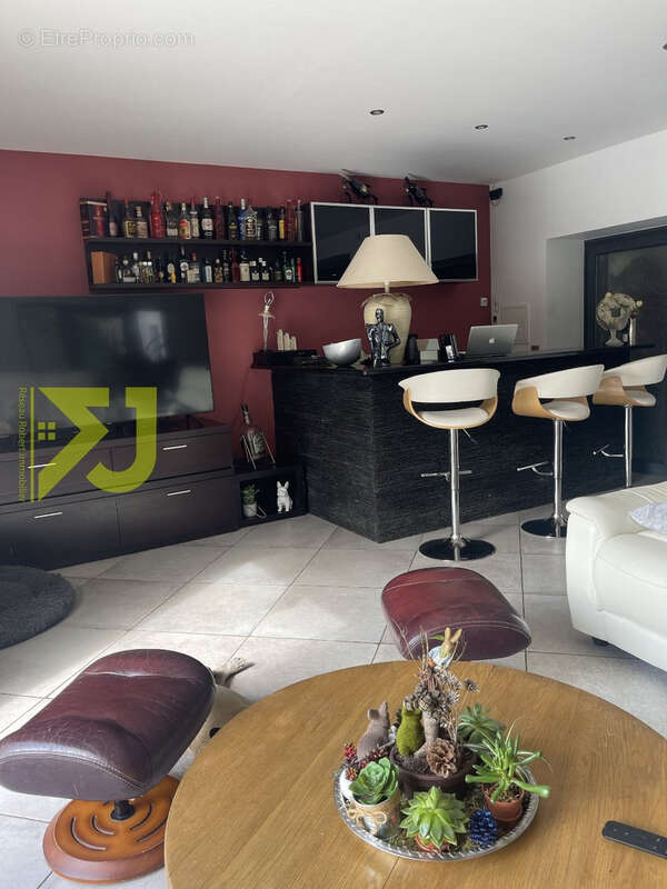 Maison à COLOMBIERS