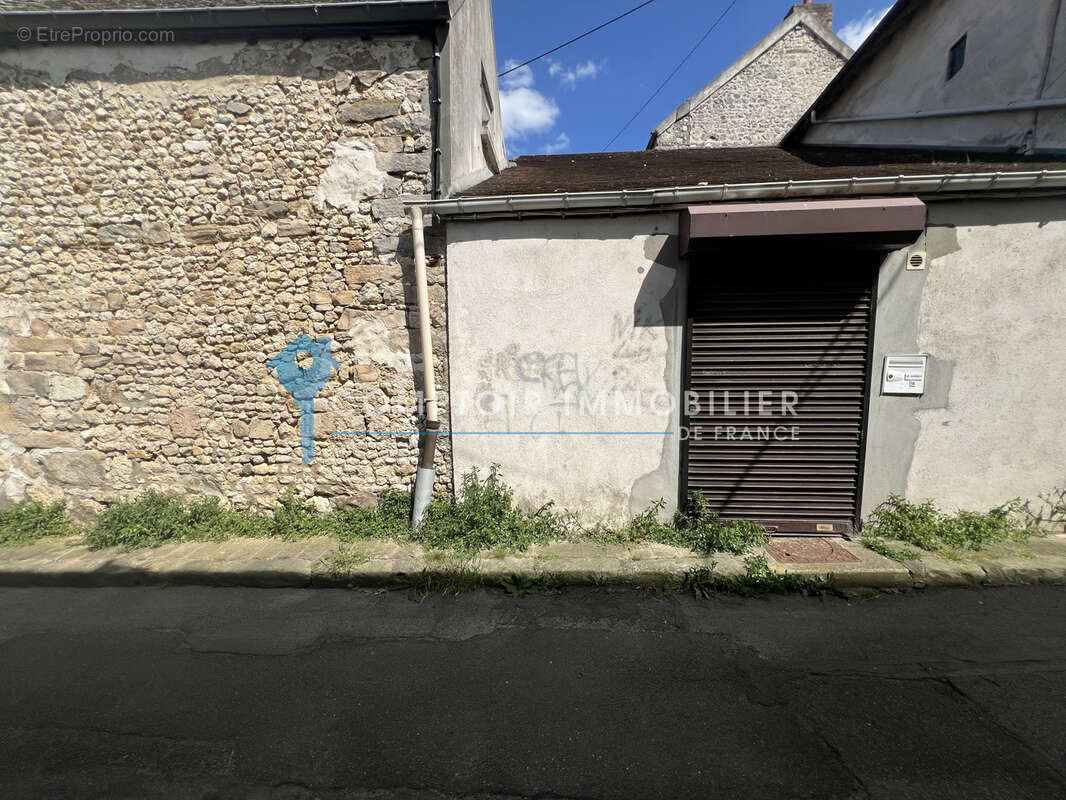 Commerce à LA FERTE-ALAIS