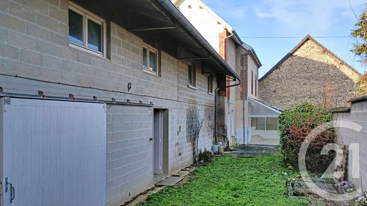 Maison 110 m² à Boursault  - photo 2