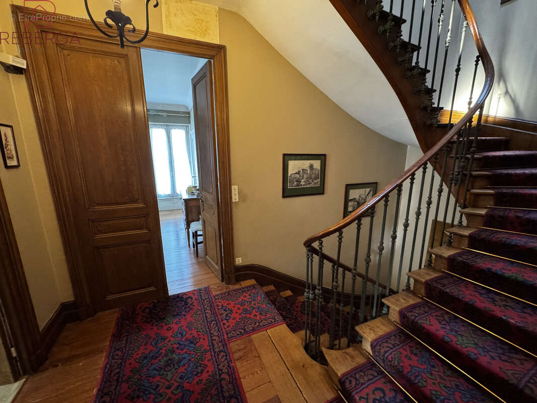 Maison 182 m² à Mazamet  - photo 13