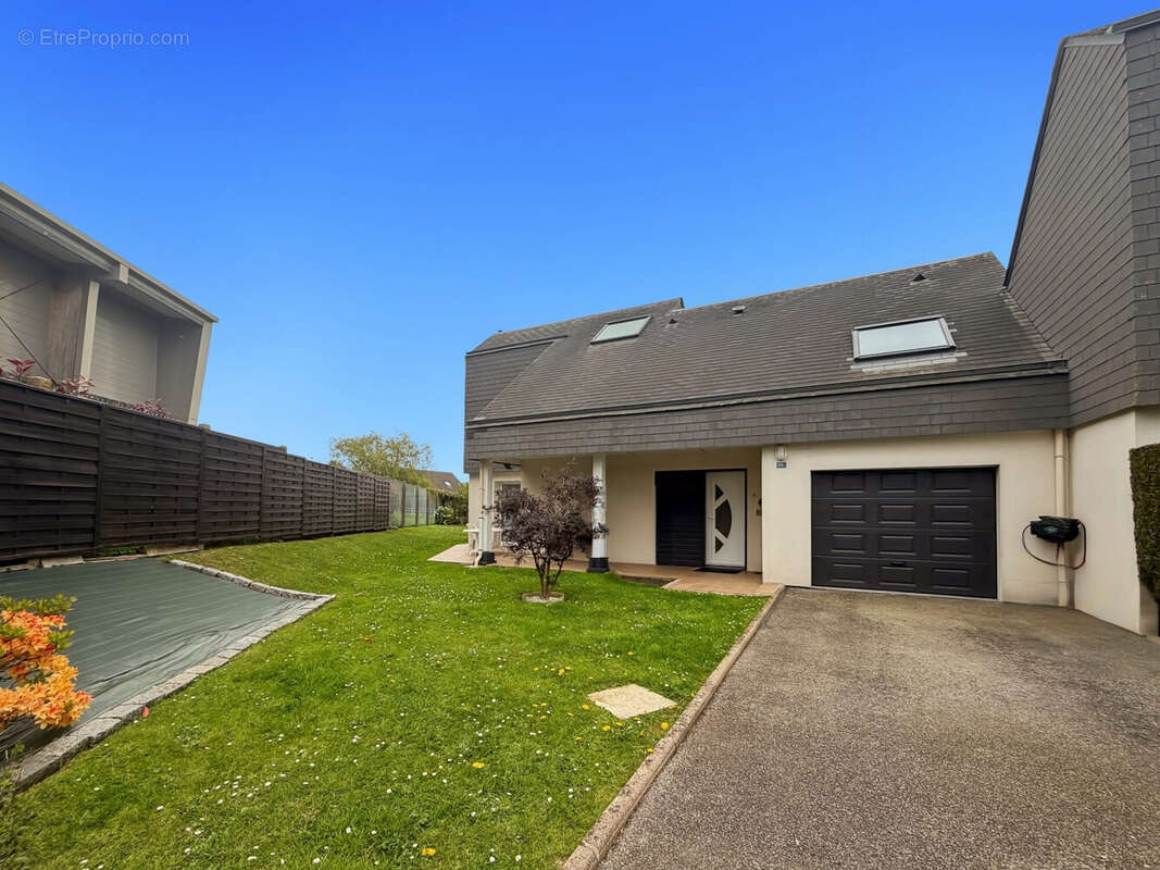 Maison 123 m² à Saint-Nicolas-D'aliermont  - photo 2
