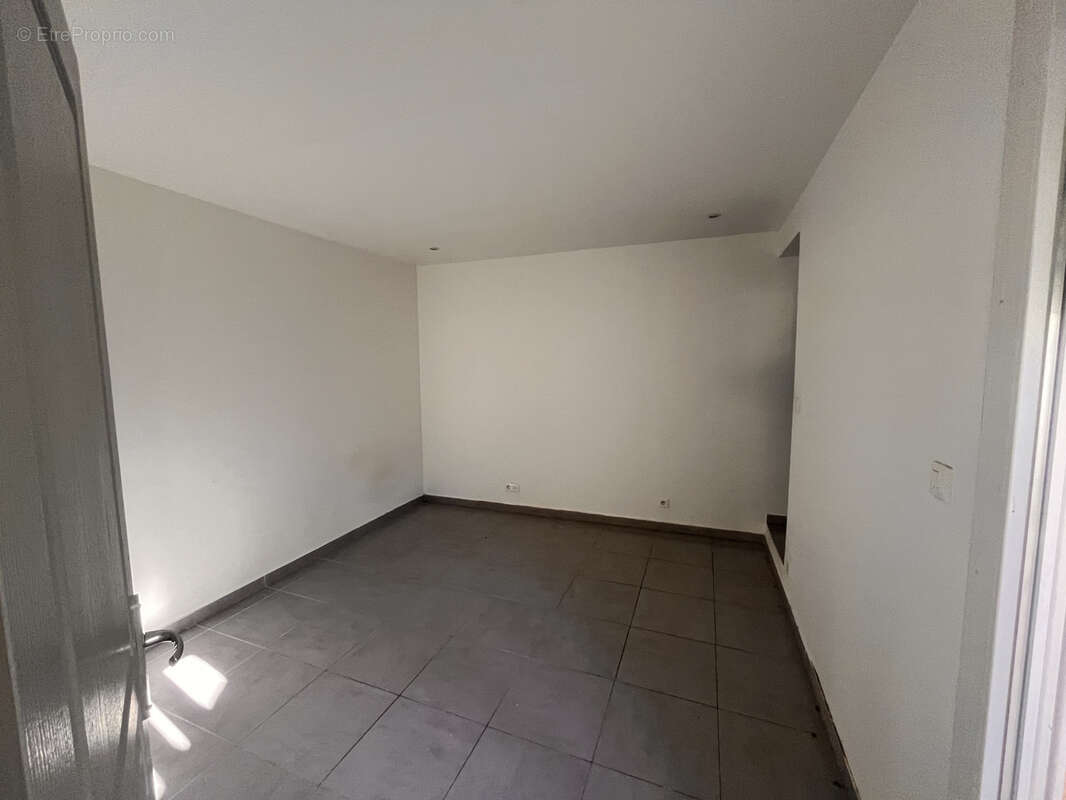 Appartement à MARSEILLE-11E
