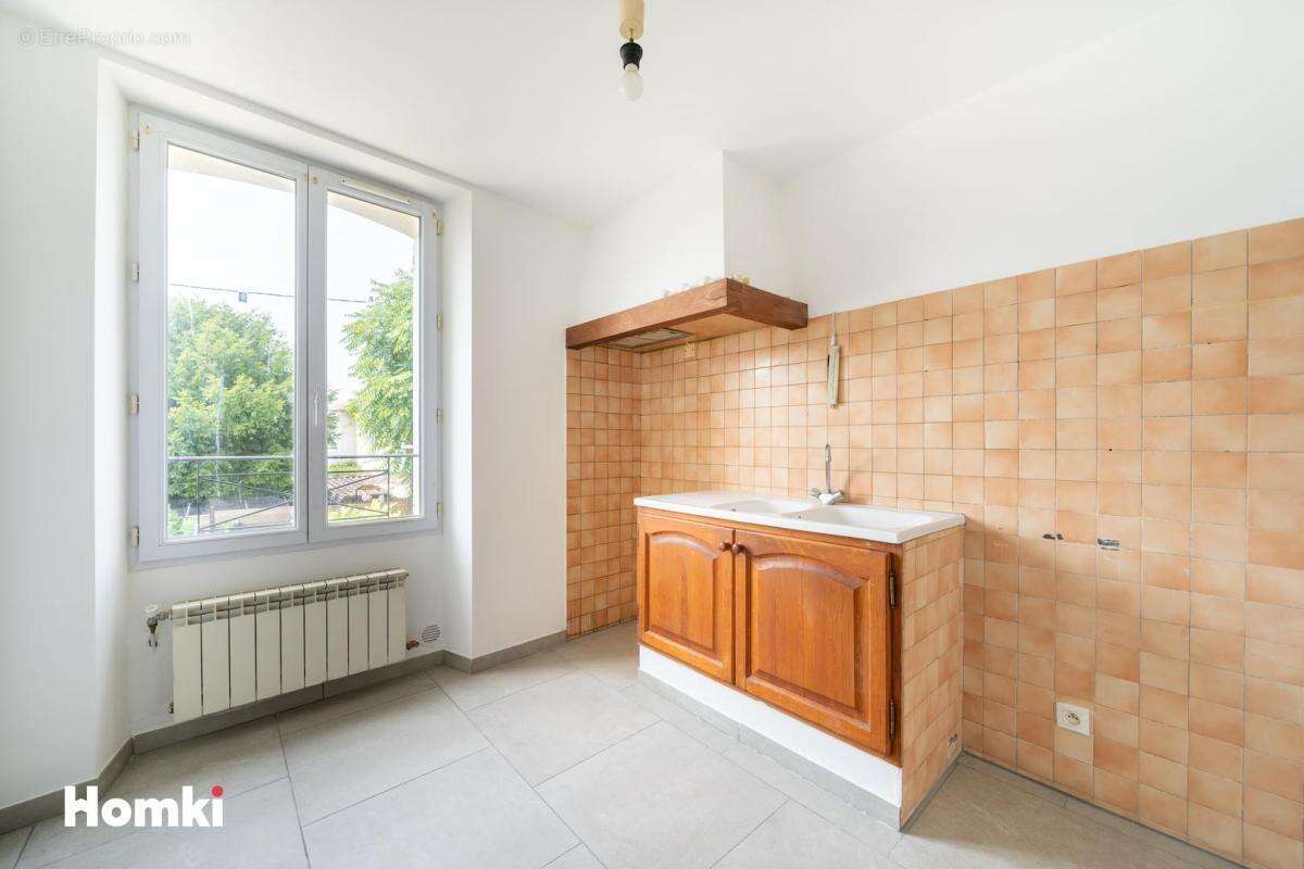 Immeuble T11 de 220 m2 à Apt 84400, Avenue de Verdun - photo 15