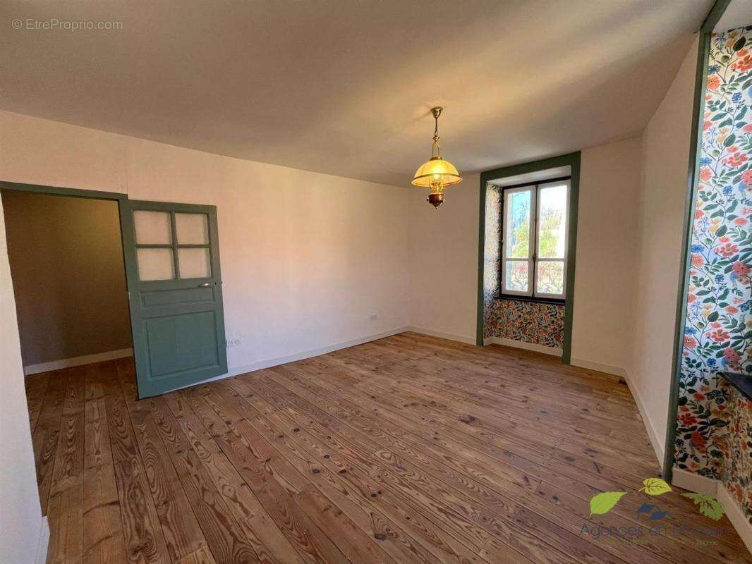 Maison à ROZIERS-SAINT-GEORGES