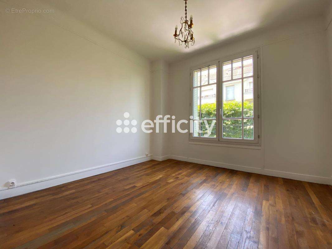 Appartement à VILLENEUVE-LE-ROI