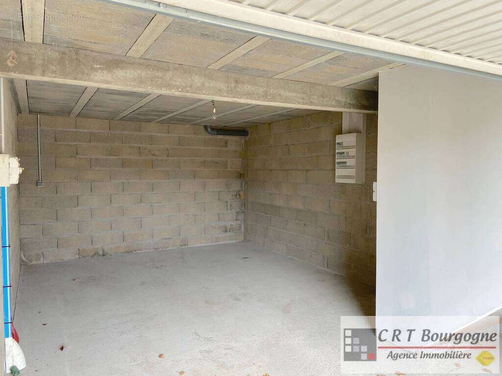 Maison à SAINT-SAUVEUR-EN-PUISAYE