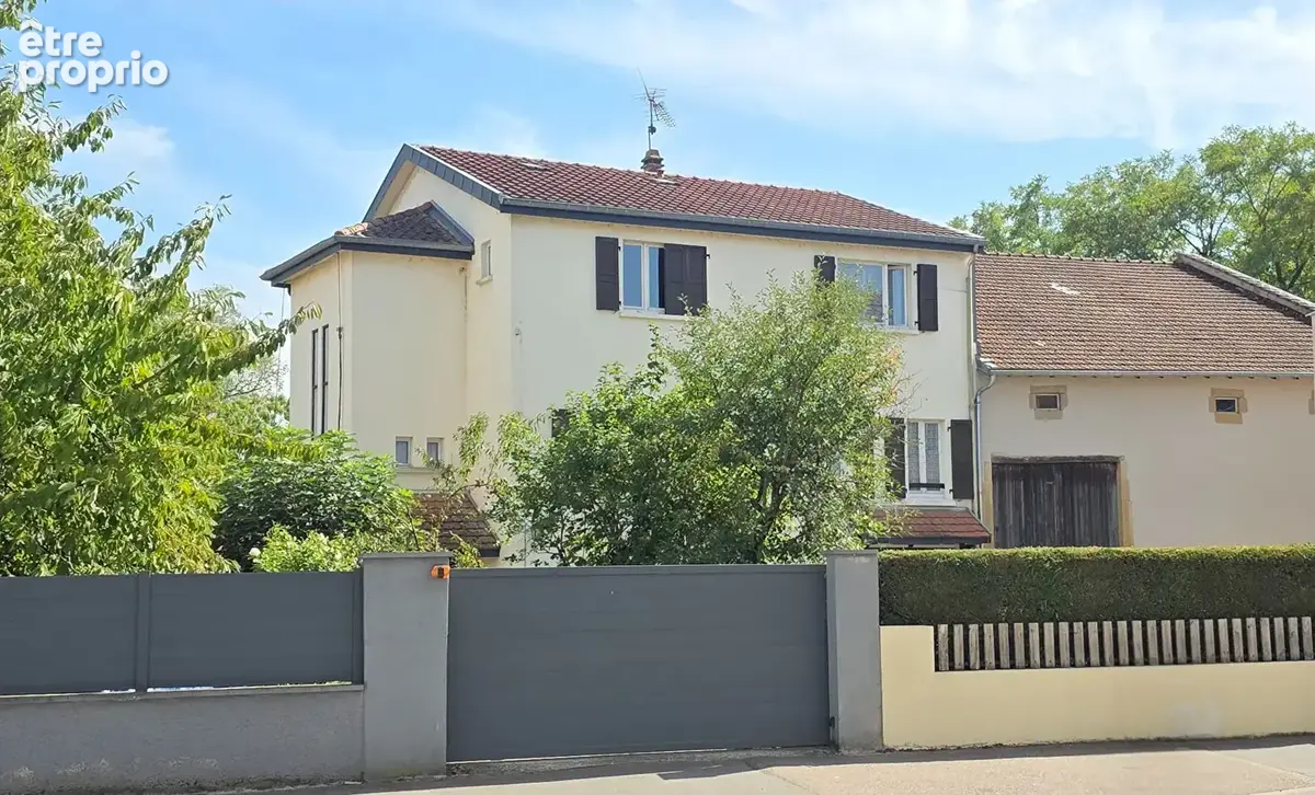 Photo Maison à Manom au prix de 257 000€