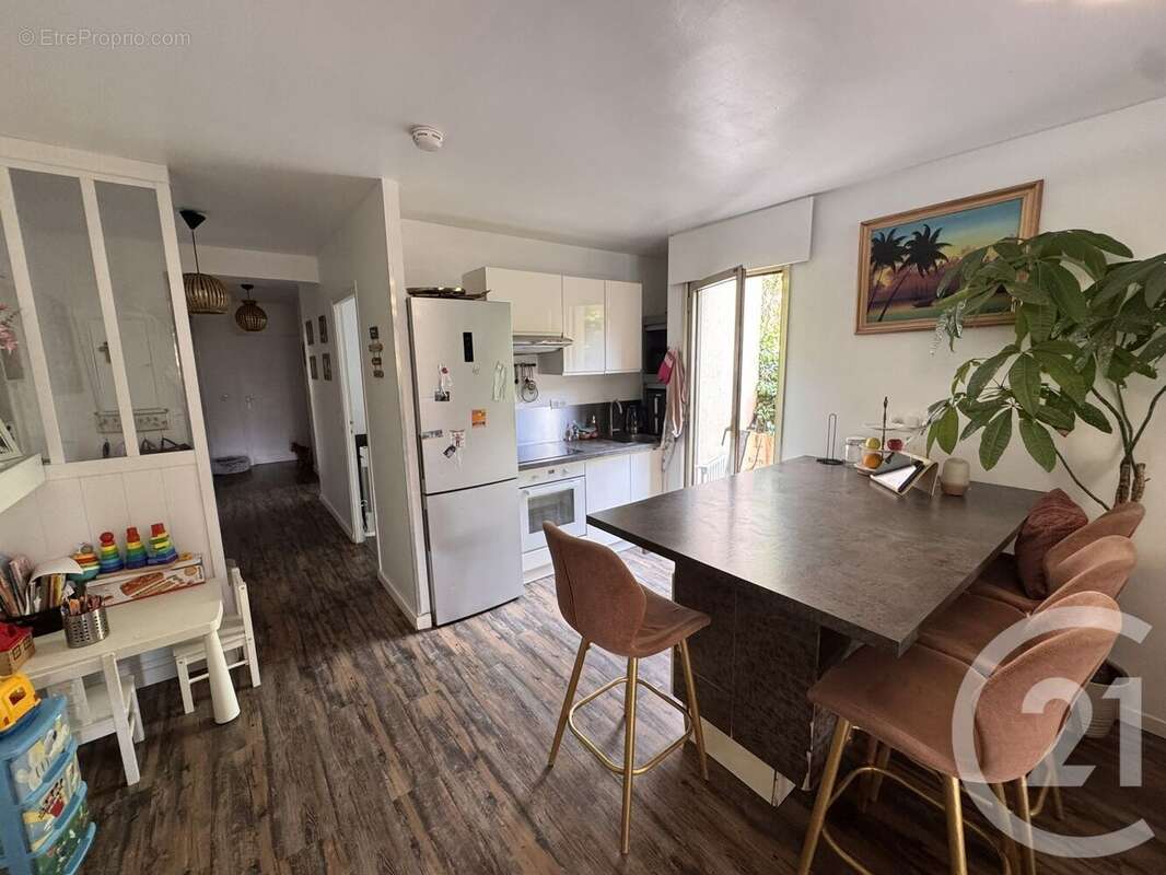 Appartement à LE CANNET