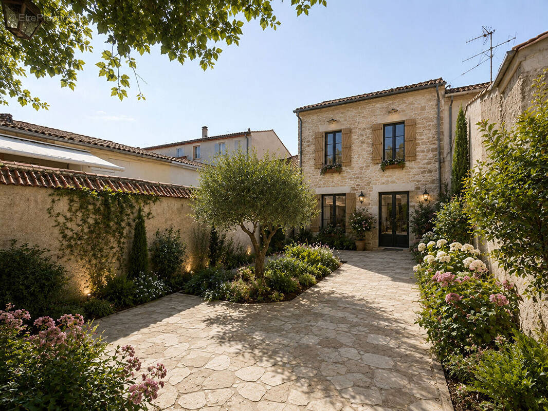 Maison à VILLENEUVE-SUR-LOT