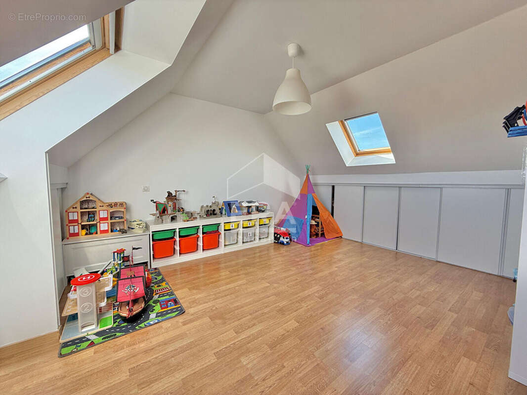 Maison à PONTAULT-COMBAULT