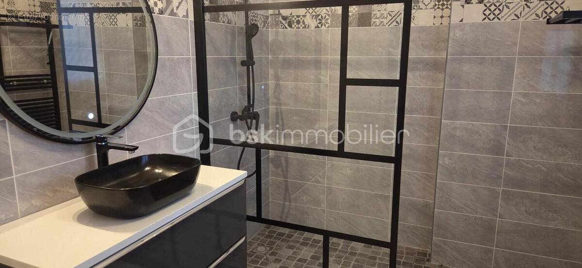 Maison à LE PEAGE-DE-ROUSSILLON