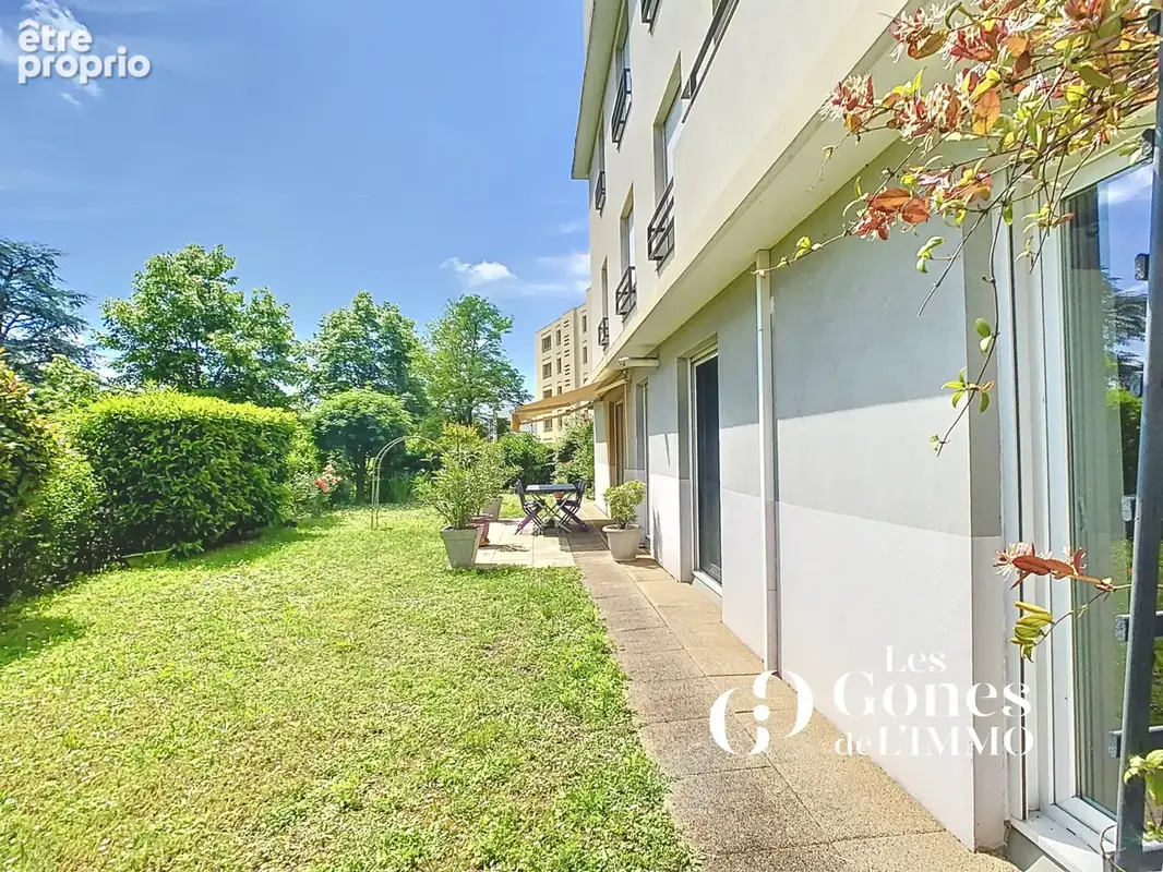 TASSIN - T4 RDJ - 2 terrasses et jardin de 270 m2 - photo 4